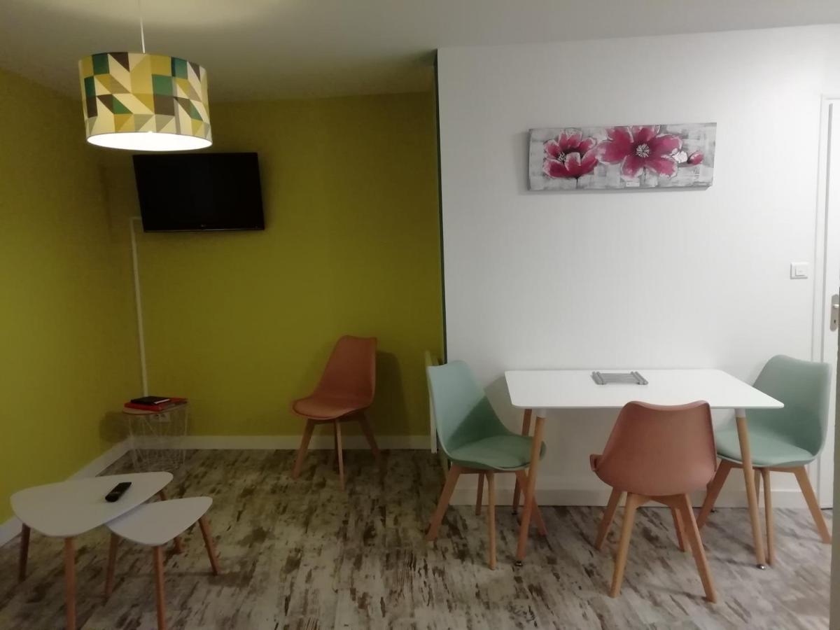 Joli Appartement, 1 Chambre, Au Coeur De Mouilleron St Germain Exterior foto